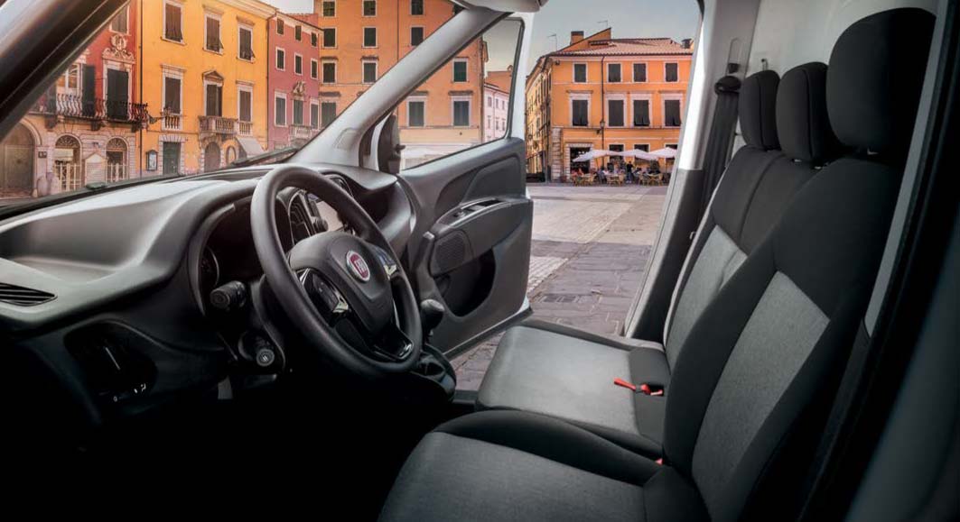 Oferta renting Fiat Doblò Cargo interior