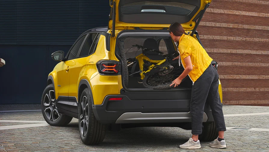 Oferta renting Jeep Avenger tecnología