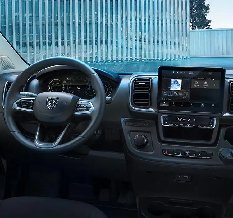 Oferta renting Peugeot Boxer equipamiento